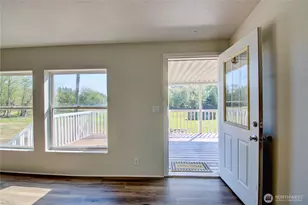 1877 Old Hwy 99 North Rd, Burlington, WA 98233 - Photo 15