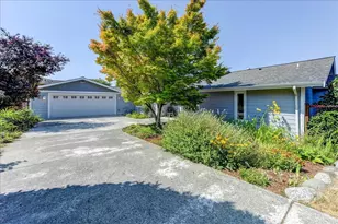 8170 Cultus Dr, Clinton, WA 98236 - Photo 3