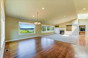 8170 Cultus Dr, Clinton, WA 98236 - Photo 7