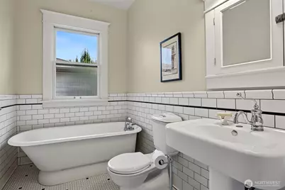 2833 NW 69th Street, Seattle, WA 98117 - Photo 13