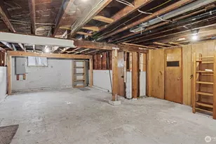 1326 N 40th St, Seattle, WA 98103 - Photo 25