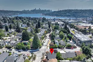 1326 N 40th St, Seattle, WA 98103 - Photo 29