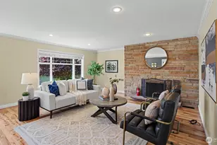 1326 N 40th St, Seattle, WA 98103 - Photo 7