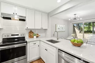 705 143rd Ave NE, Bellevue, WA 98007 - Photo 13