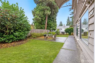14520 Phinney Avenue N, Shoreline, WA 98133 - Photo 13