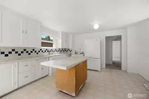 4721 21st Ave SW, Seattle, WA 98106 - Photo 5