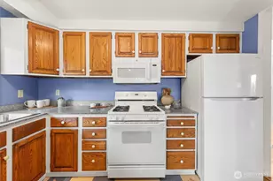 10514 SW 110th St, Vashon, WA 98070 - Photo 9