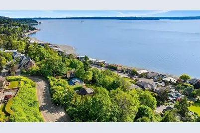 5213 SW Jacobsen Road, Seattle, WA 98033 - Photo 3