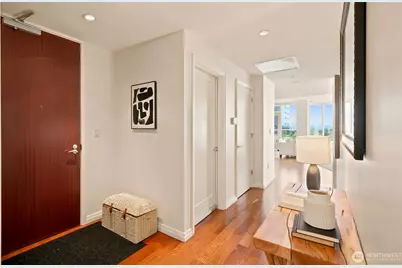 500 106th Avenue NE #1501, Bellevue, WA 98004 - Photo 3