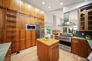 6510 NE Sundance Ln, Bainbridge Island, WA 98110 - Photo 15