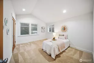 6510 NE Sundance Ln, Bainbridge Island, WA 98110 - Photo 33