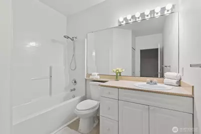 10025 9th Avenue W #E102, Everett, WA 98204 - Photo 19