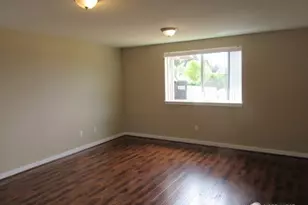 2211 NE 7th St, Renton, WA 98056 - Photo 5