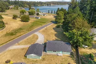 15807 Lawrence Pl SE, Yelm, WA 98597 - Photo 25