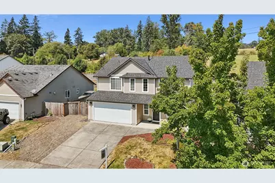 1601 E 4th Way, La Center, WA 98629 - Photo 3