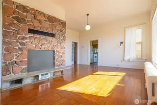 917 13th St, Bellingham, WA 98225 - Photo 23