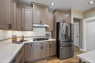 429 Cessna Court E, Eatonville, WA 98328 - Photo 13