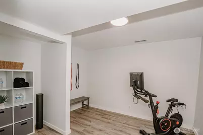 1052 E Robinhood Drive, Arlington, WA 98223 - Photo 29