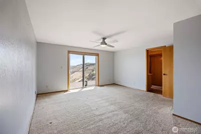 290 Trails End Lane, Yakima, WA 98903 - Photo 19
