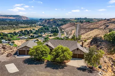 290 Trails End Lane, Yakima, WA 98903 - Photo 1