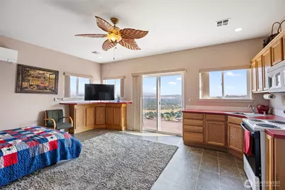 290 Trails End Lane, Yakima, WA 98903 - Photo 31