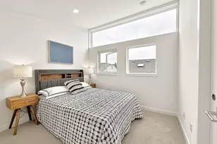 708 N 102nd St, Seattle, WA 98133 - Photo 17