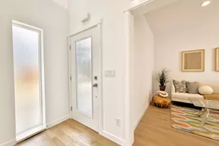 708 N 102nd St, Seattle, WA 98133 - Photo 27