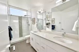 708 N 102nd St, Seattle, WA 98133 - Photo 23