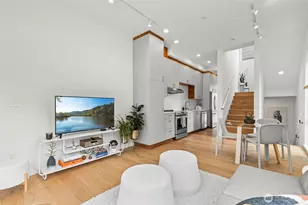 637 13th Ave E, Seattle, WA 98102 - Photo 7