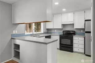 17110 11th Ave Ct E, Spanaway, WA 98387 - Photo 9
