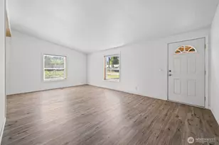 11607 Golden Given Rd E, Tacoma, WA 98445 - Photo 5