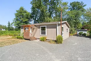 11607 Golden Given Rd E, Tacoma, WA 98445 - Photo 3