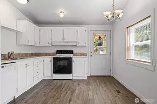 11607 Golden Given Rd E, Tacoma, WA 98445 - Photo 7