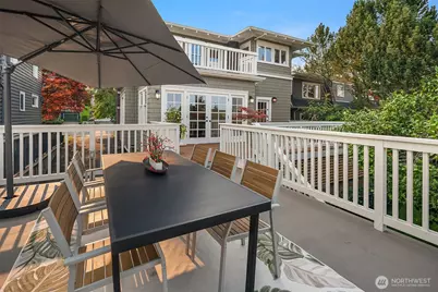 2332 33rd Avenue S, Seattle, WA 98144 - Photo 17