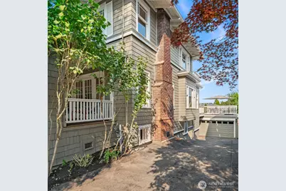 2332 33rd Avenue S, Seattle, WA 98144 - Photo 37