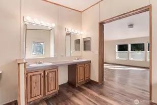 5320 Erlands Point Rd NW, Bremerton, WA 98312 - Photo 23