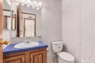 5320 Erlands Point Rd NW, Bremerton, WA 98312 - Photo 27