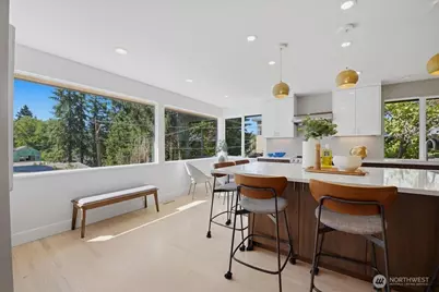 10705 41st Place NE, Seattle, WA 98125 - Photo 7
