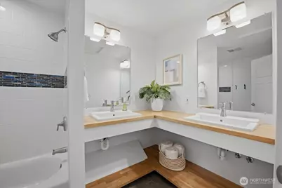 10705 41st Place NE, Seattle, WA 98125 - Photo 21