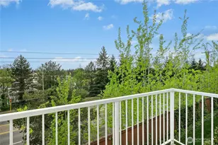 7111 134th Ct SE, Newcastle, WA 98059 - Photo 13