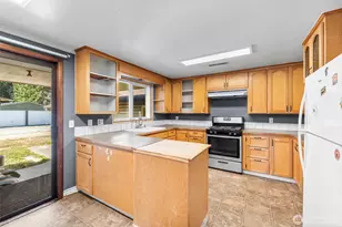 849 Burlingame Rd, Mount Vernon, WA 98274 - Photo 5