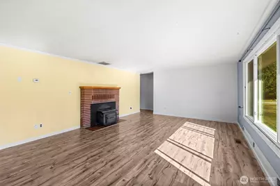 849 Burlingame Road, Mount Vernon, WA 98274 - Photo 11