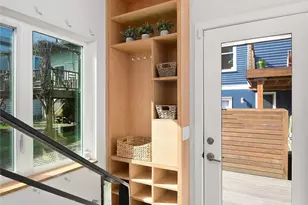 1504 19th Ave, Seattle, WA 98122 - Photo 5