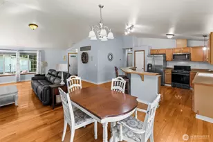 7925 Thornburg St SW, Olympia, WA 98512 - Photo 7