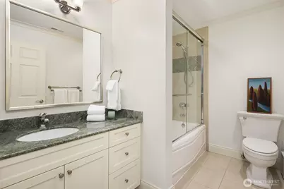 2018 Broadmoor Drive E, Seattle, WA 98112 - Photo 29