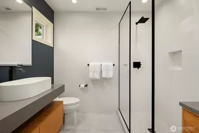 2018 Broadmoor Drive E, Seattle, WA 98112 - Photo 25