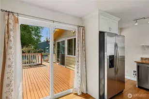 20224 Greenwood Ave N, Shoreline, WA 98133 - Photo 9