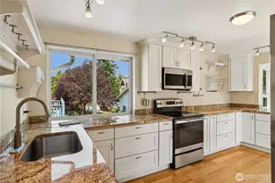 20224 Greenwood Ave N, Shoreline, WA 98133 - Photo 7