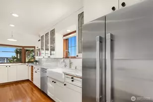 2301 Rosemont Pl W, Seattle, WA 98199 - Photo 15