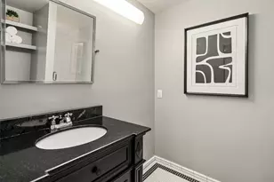 2301 Rosemont Pl W, Seattle, WA 98199 - Photo 33